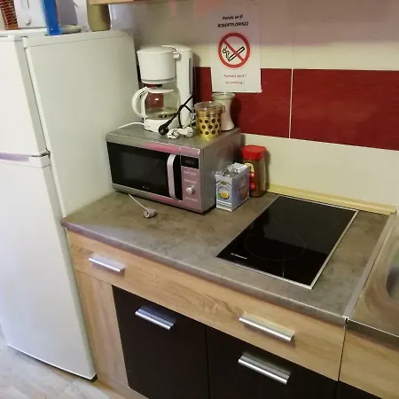 Gazde/Camere de închiriat Vila Georgiana Năvodari